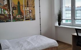Axo-Hostel 9